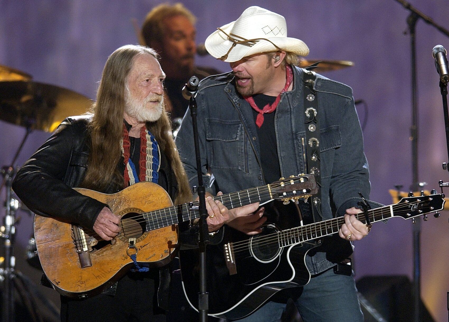 2003: Willie Nelson and Toby Keith